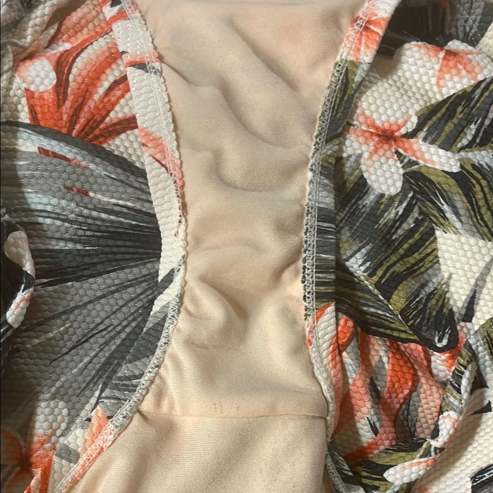 So flattering! Kona Sol One Piece Swimsuit with Tropical Print - Picture 6 of 6